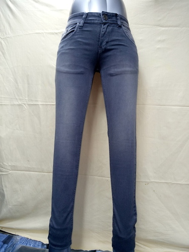 Dark Gray Color Ladies Jeans Dark Gray Color Ladies Jeans