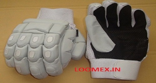 CRICKET BATTING GLOVES CRICKET BATTING GLOVES